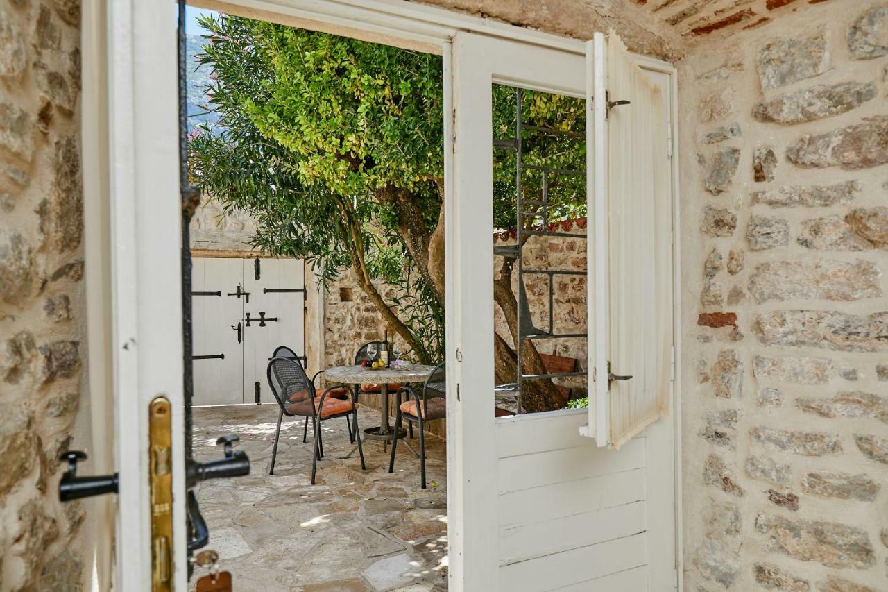 Mediterranean Holiday House & Apartments 科托尔 外观 照片